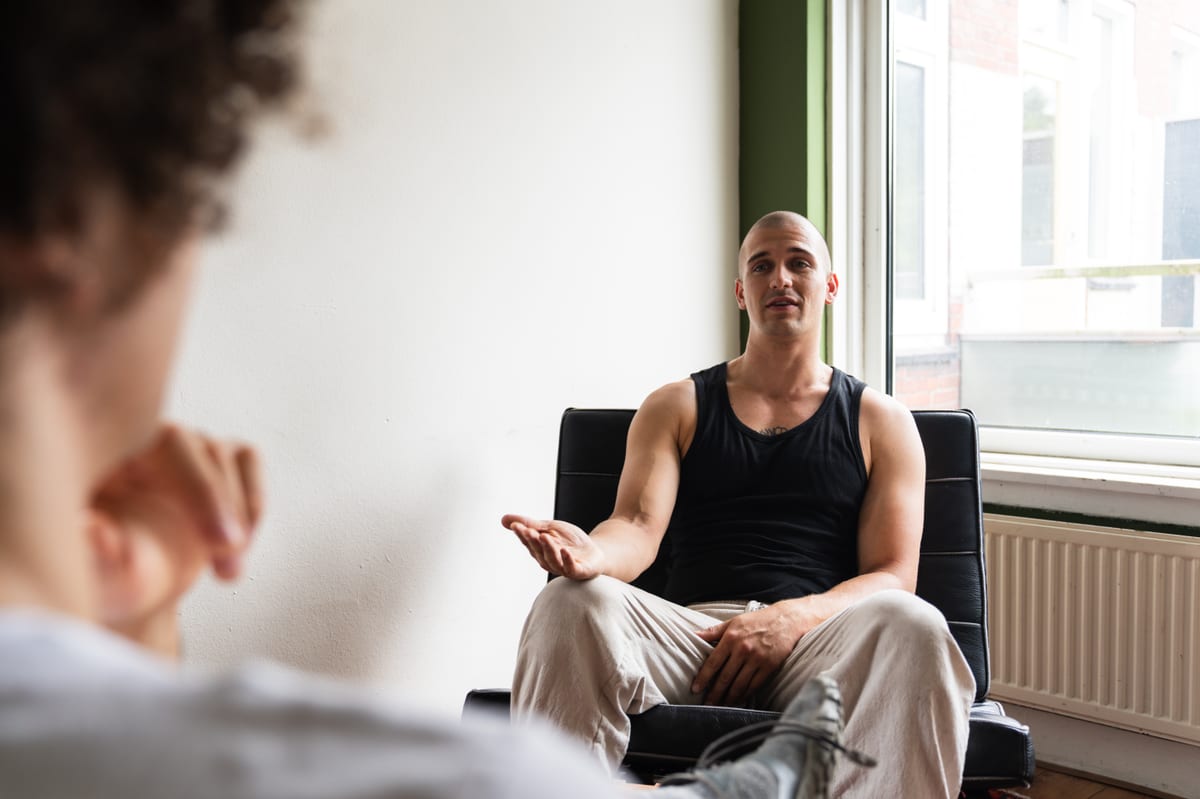 Stef in gesprek tijdens een 1-op-1 coaching sessie